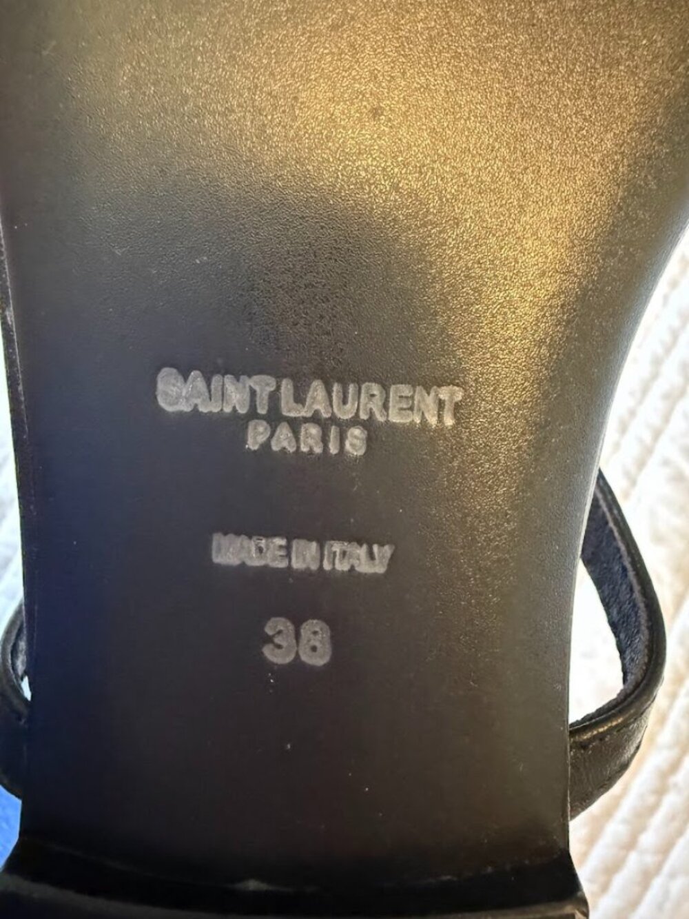YSL Saint Laurent Italy Cassandra Thong Sandals Black Leather Gold Logo Size 38 - Picture 5 of 5